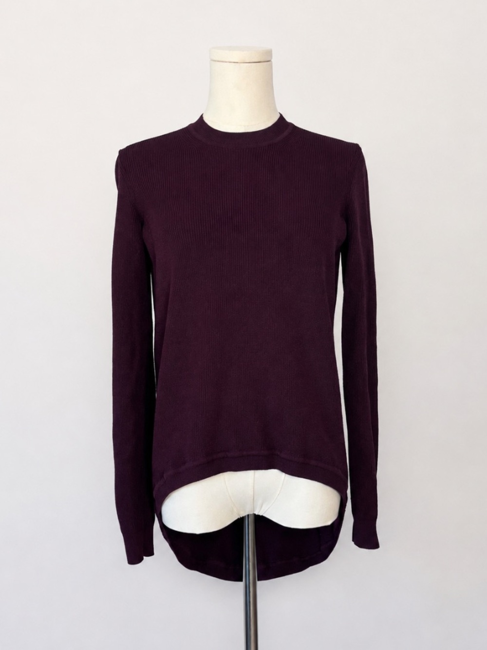Scanlan Theodore Italian Yarn Dark Violet Ribbed Knit High Low Sweater S/M